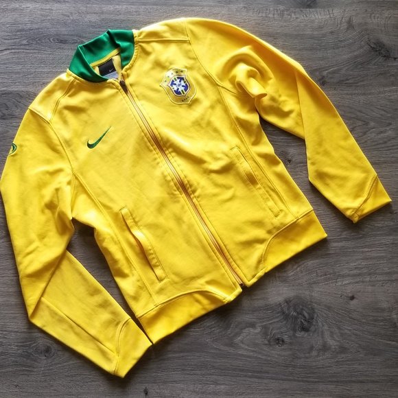 yellow nike jacket womens